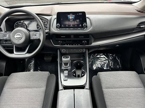 Used 2023 Nissan Rogue SV image 13