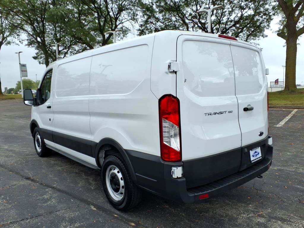 Used 2024 Ford Transit 150 Low Roof RWD image 5