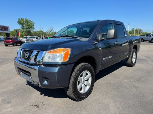 Used 2014 Nissan Titan SV AWD/4WD image 1