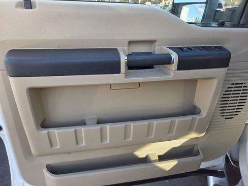 Used 2008 Ford F250 FX4 image 5