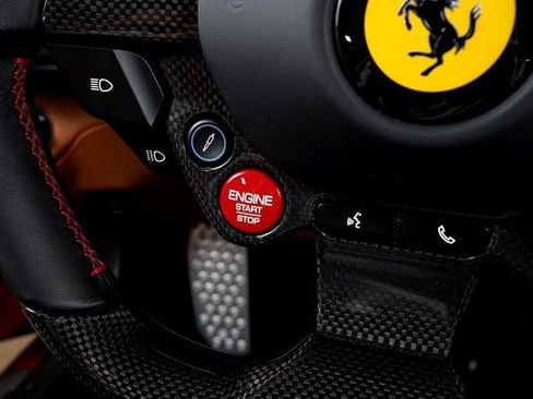 Used 2019 Ferrari Portofino image 39