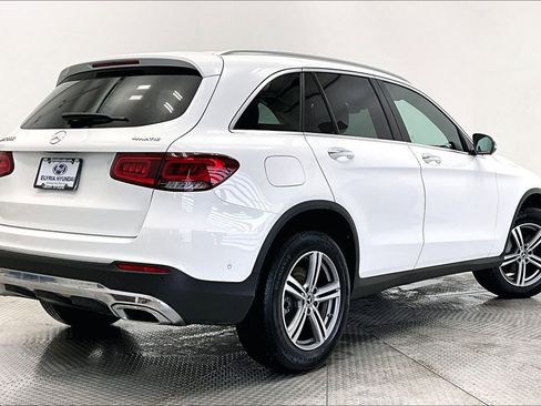 Used 2021 Mercedes-Benz GLC 300 4MATIC image 2