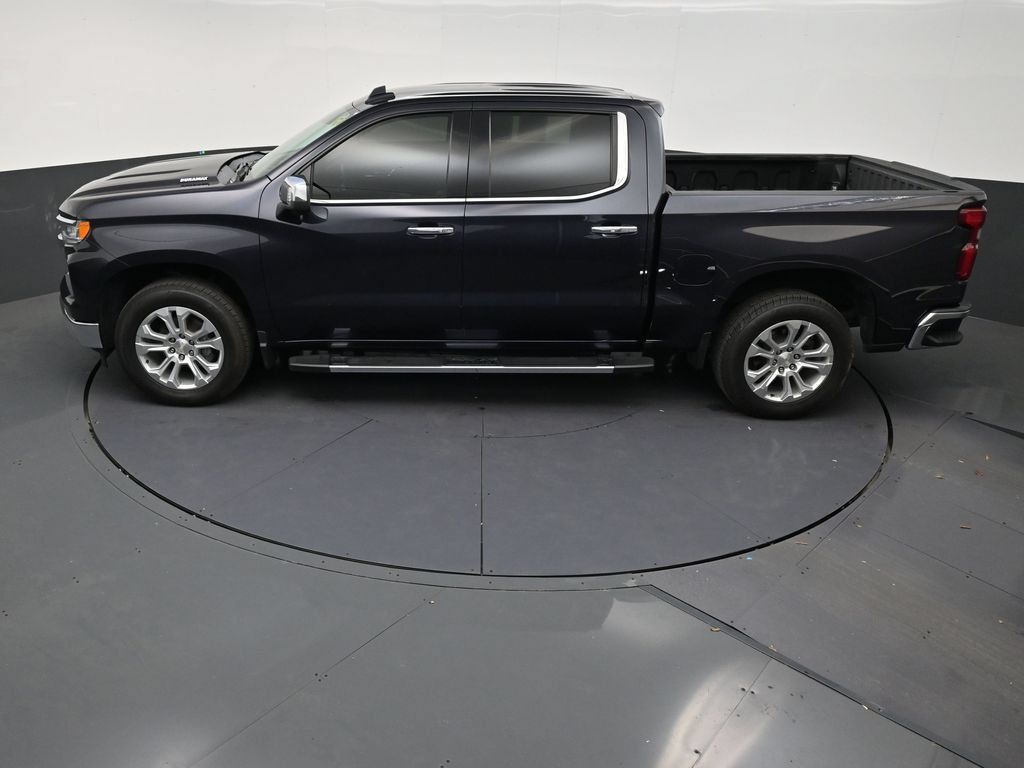 Used 2023 Chevrolet Silverado 1500 LTZ RWD image 12