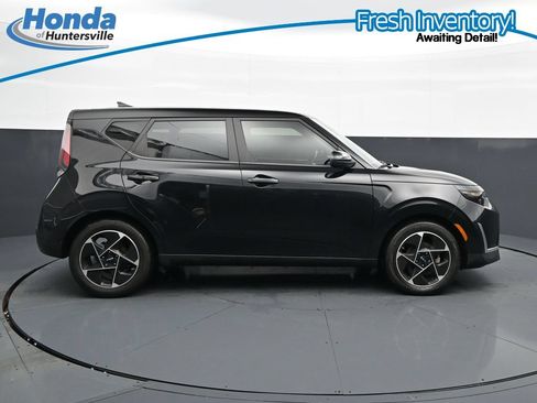Used 2024 Kia Soul EX FWD image 11