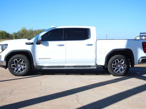 Used 2025 GMC Sierra 1500 SLT w/ SLT Premium Package AWD/4WD image 7