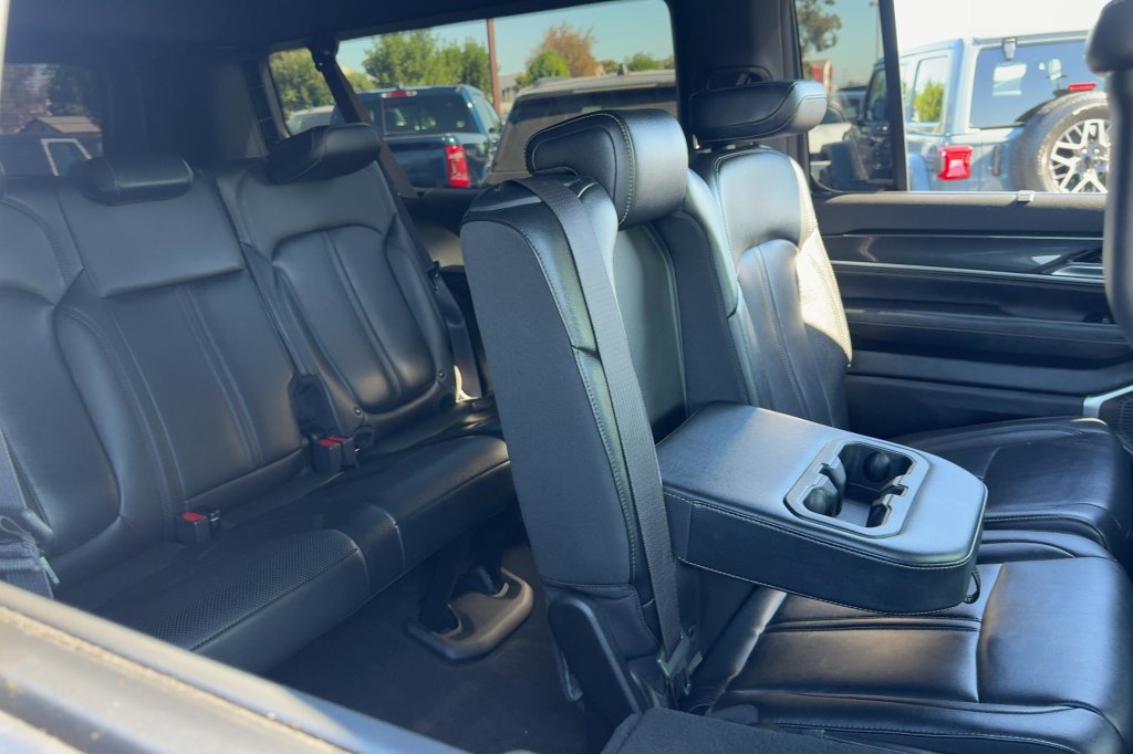 Used 2023 Jeep Wagoneer L 2WD w/ Convenience Group I image 13