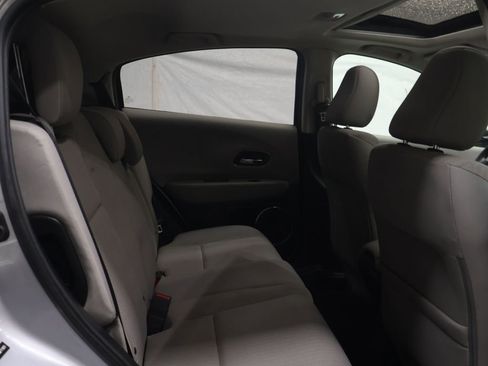 Used 2017 Honda HR-V EX image 12