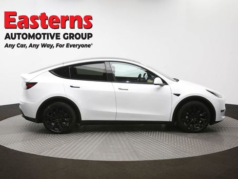 Used 2020 Tesla Model Y Long Range image 42