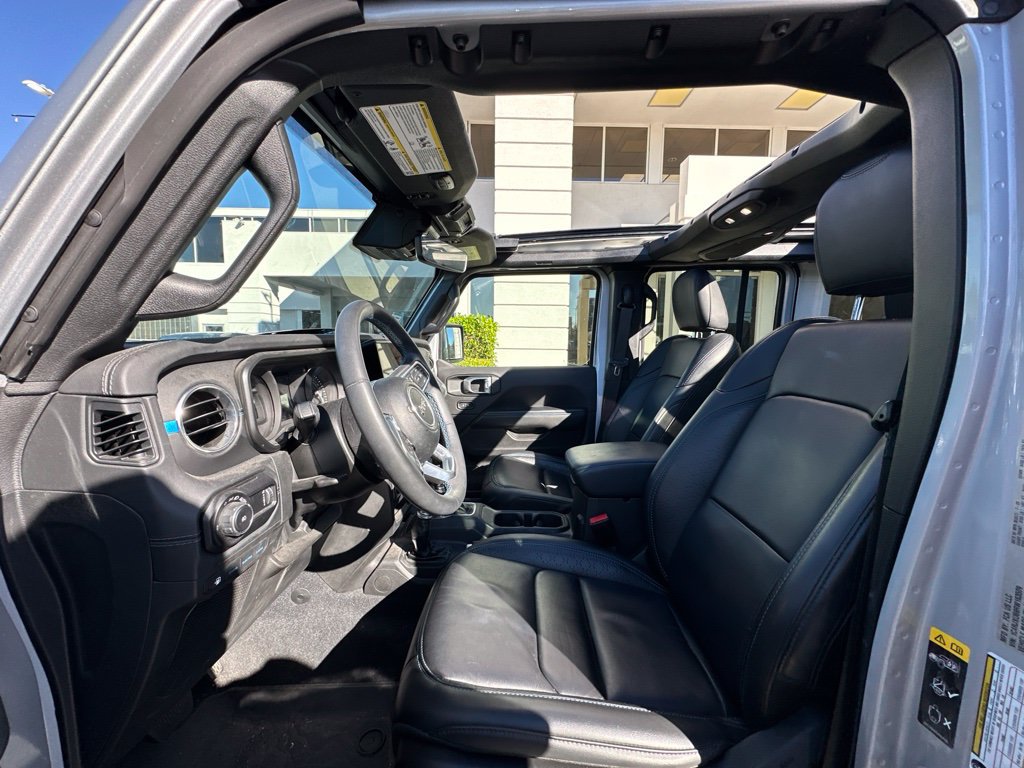 Used 2024 Jeep Wrangler High Altitude AWD/4WD image 5