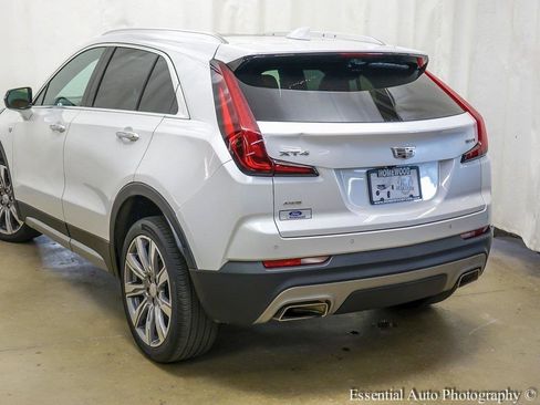 Used 2022 Cadillac XT4 Premium Luxury w/ Enhanced Visibility Package image 6