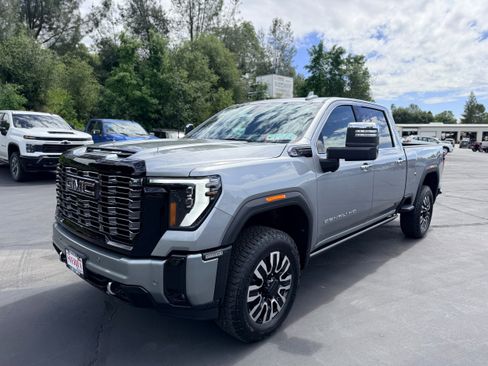 New 2026 GMC Sierra 2500 Denali Ultimate w/ Max Trailering Package AWD/4WD image 1