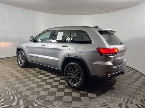 Used 2016 Jeep Grand Cherokee Laredo 75th Anniversary image 4