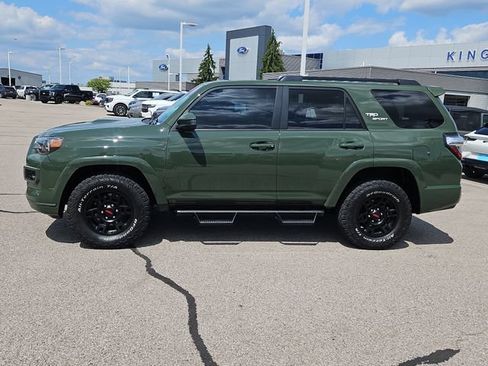 Used 2022 Toyota 4Runner TRD Sport AWD/4WD image 2