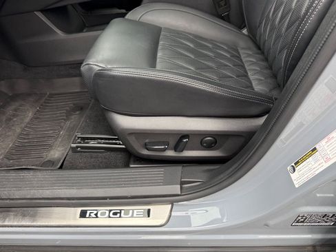 Used 2023 Nissan Rogue Platinum w/ Platinum Premium Package image 28
