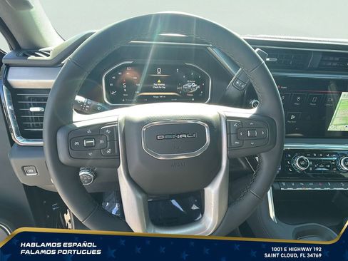 New 2026 GMC Sierra 2500 Denali w/ Denali Reserve Package AWD/4WD image 17