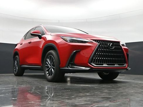 Used 2025 Lexus NX 250 FWD w/ Towing Package (2000 Lbs) image 40