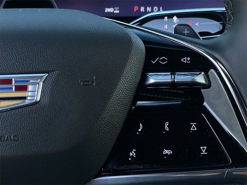 Certified 2025 Cadillac Escalade Premium Luxury image 14