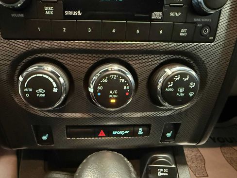 Used 2013 Dodge Challenger R/T RWD image 31