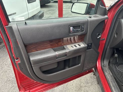 Used 2010 Ford Flex SEL FWD image 8