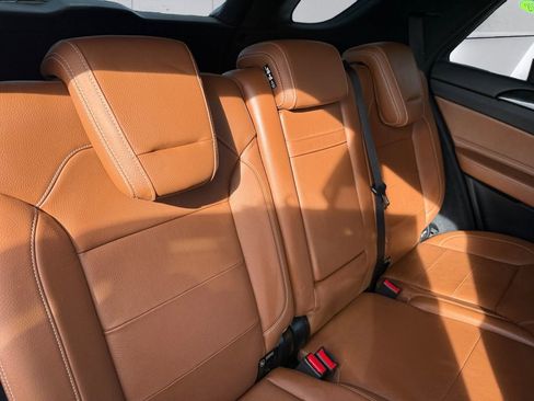 Used 2018 Mercedes-Benz GLE 350 4MATIC image 16