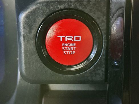 Used 2024 Toyota Tacoma TRD Off-Road AWD/4WD image 26