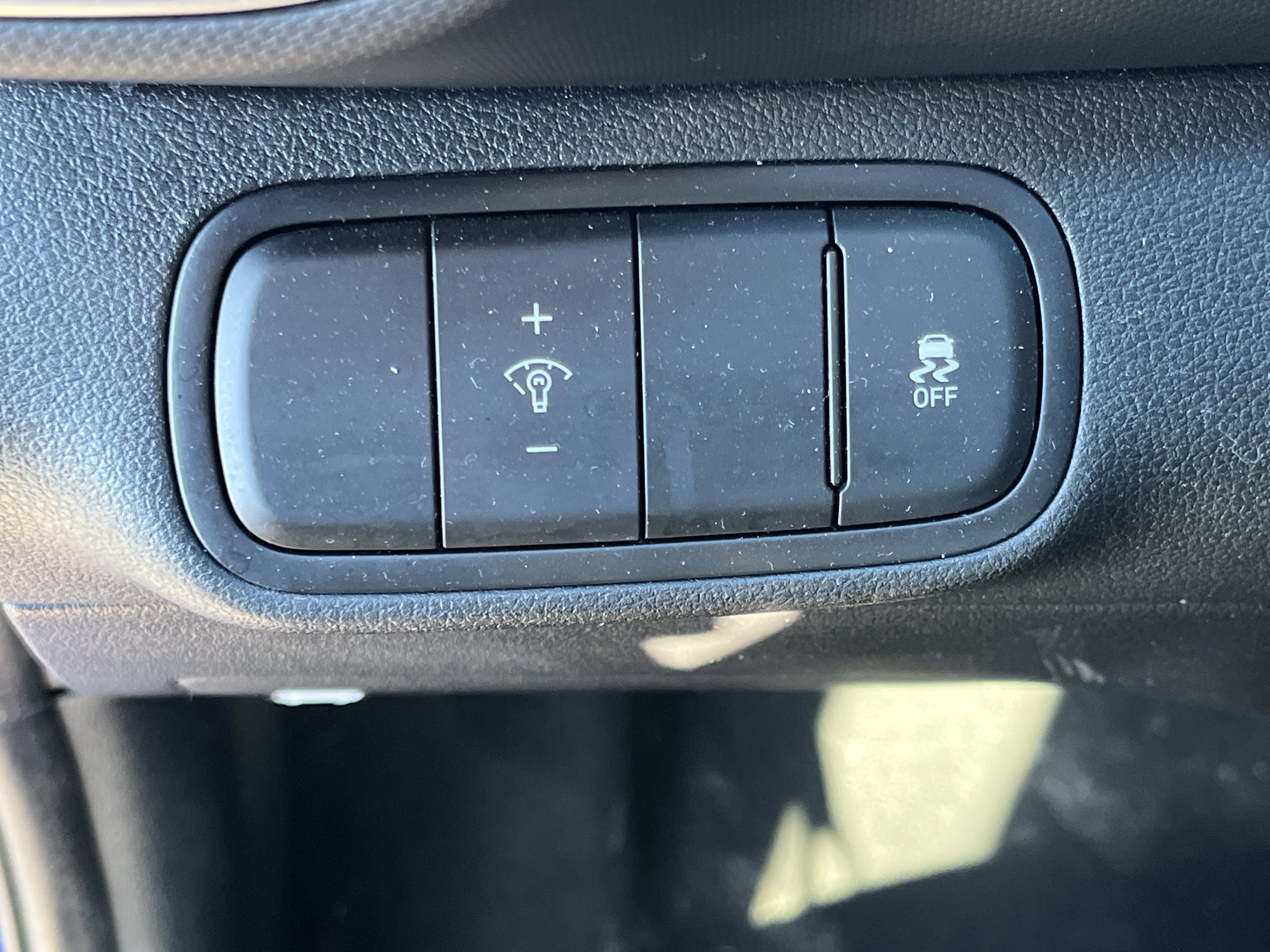 Used 2025 Hyundai Venue SEL FWD image 18