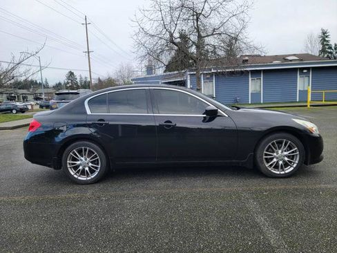 Used 2013 INFINITI G37 x w/ Premium Pkg image 4