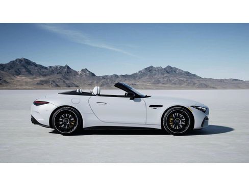 New 2026 Mercedes-Benz SL 63 AMG 4MATIC image 3