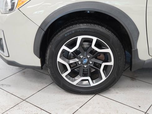 Used 2017 Subaru Crosstrek 2.0i Premium w/ Moonroof Package AWD/4WD image 20