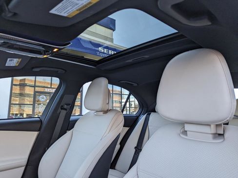 Used 2024 Mercedes-Benz C 300 4MATIC Sedan image 29