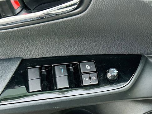 Used 2022 Toyota Prius Nightshade image 17