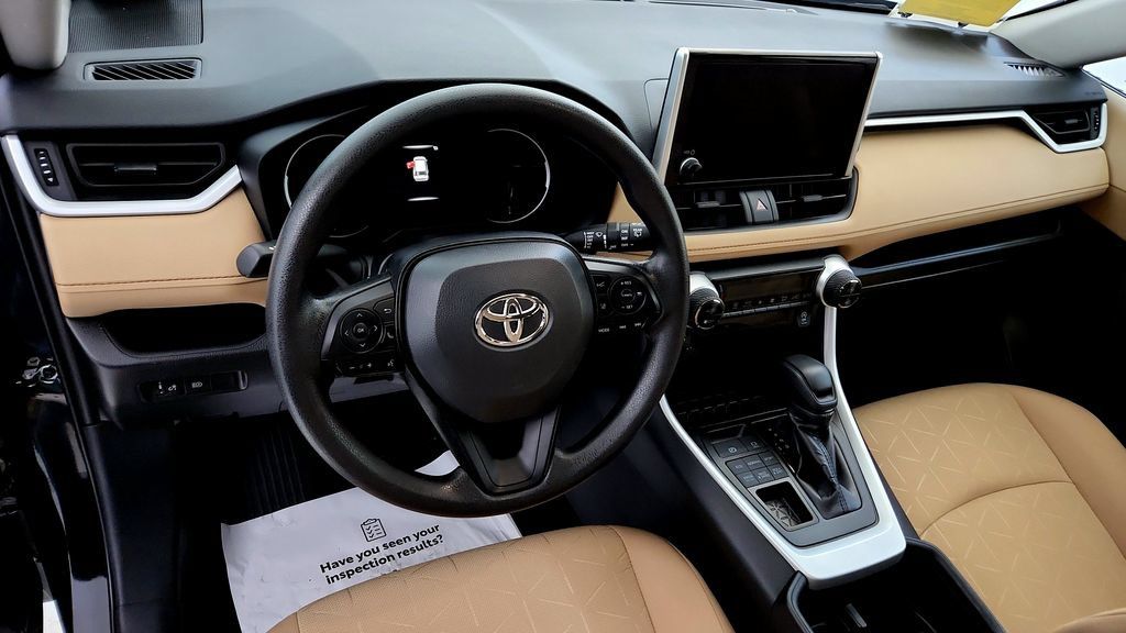 Certified 2025 Toyota RAV4 XLE AWD/4WD image 24