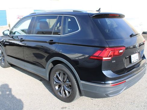 Used 2022 Volkswagen Tiguan SE FWD image 6