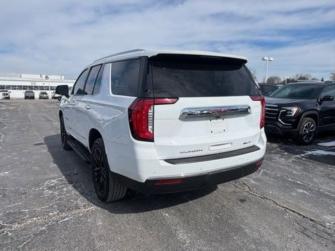 Used 2021 GMC Yukon SLT w/ SLT Premium Package image 7