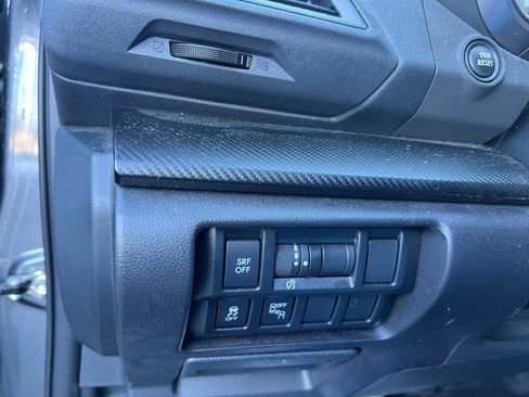 Used 2018 Subaru Impreza 2.0i Premium image 16