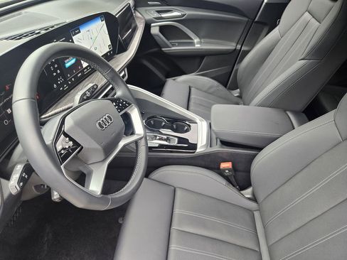 Used 2025 Audi Q5 Prestige AWD/4WD image 17