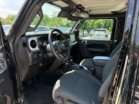 Used 2024 Jeep Wrangler Unlimited Sport AWD/4WD image 8