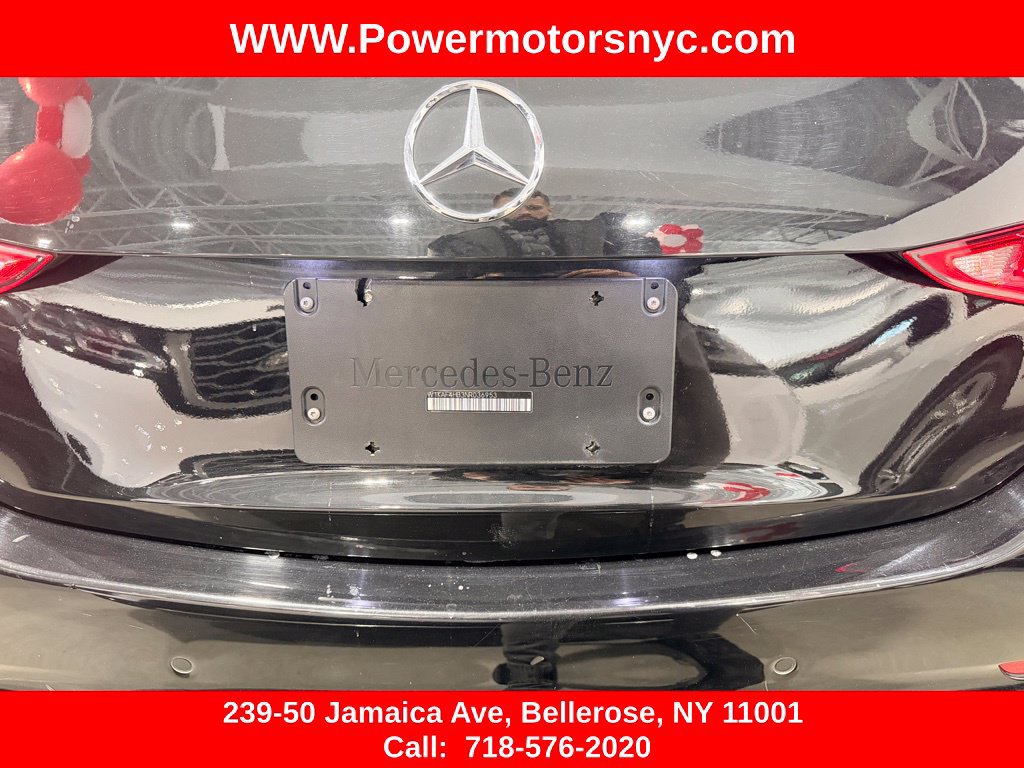 Used 2022 Mercedes-Benz C 300 4MATIC Sedan w/ Pinnacle Trim Package image 11