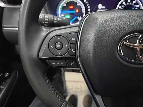 Used 2023 Toyota Venza XLE AWD/4WD image 19