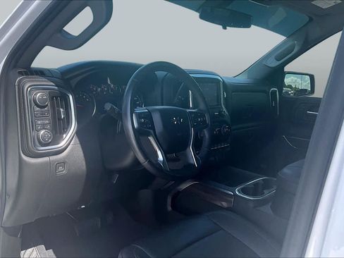 Used 2021 Chevrolet Silverado 1500 LT Trail Boss w/ Convenience Package II AWD/4WD image 16