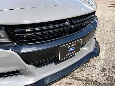 Used 2017 Dodge Charger SXT w/ Blacktop Package image 30