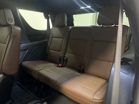 New 2026 Chevrolet Tahoe High Country w/ Sun And Tow Package AWD/4WD image 13