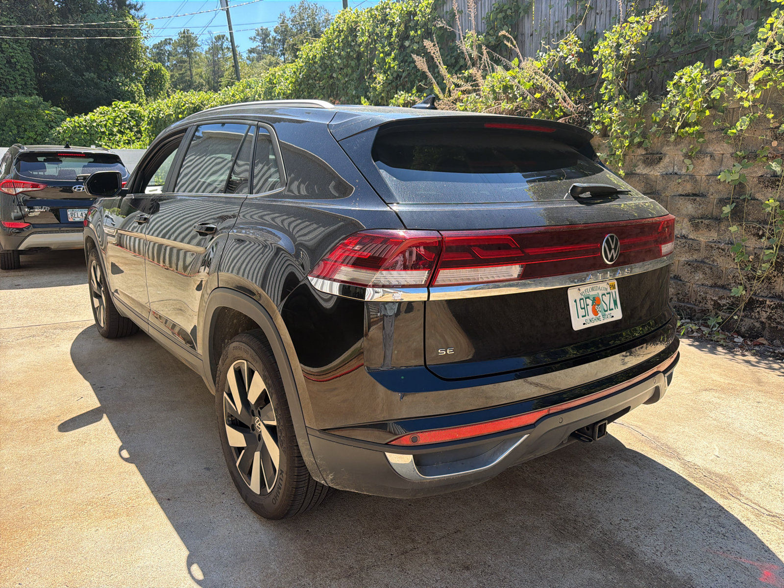 Used 2026 Volkswagen Atlas Cross Sport SE FWD image 4