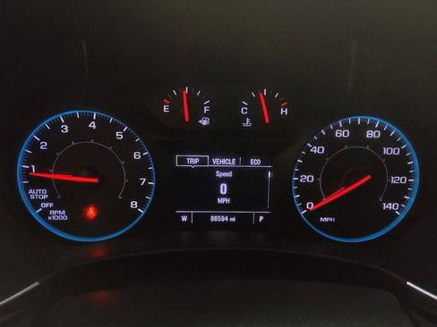 Used 2021 Chevrolet Equinox LS FWD image 23