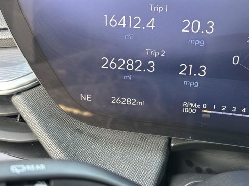 Used 2025 Buick Enclave Preferred image 28