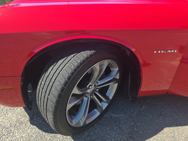 Used 2020 Dodge Challenger R/T RWD image 32