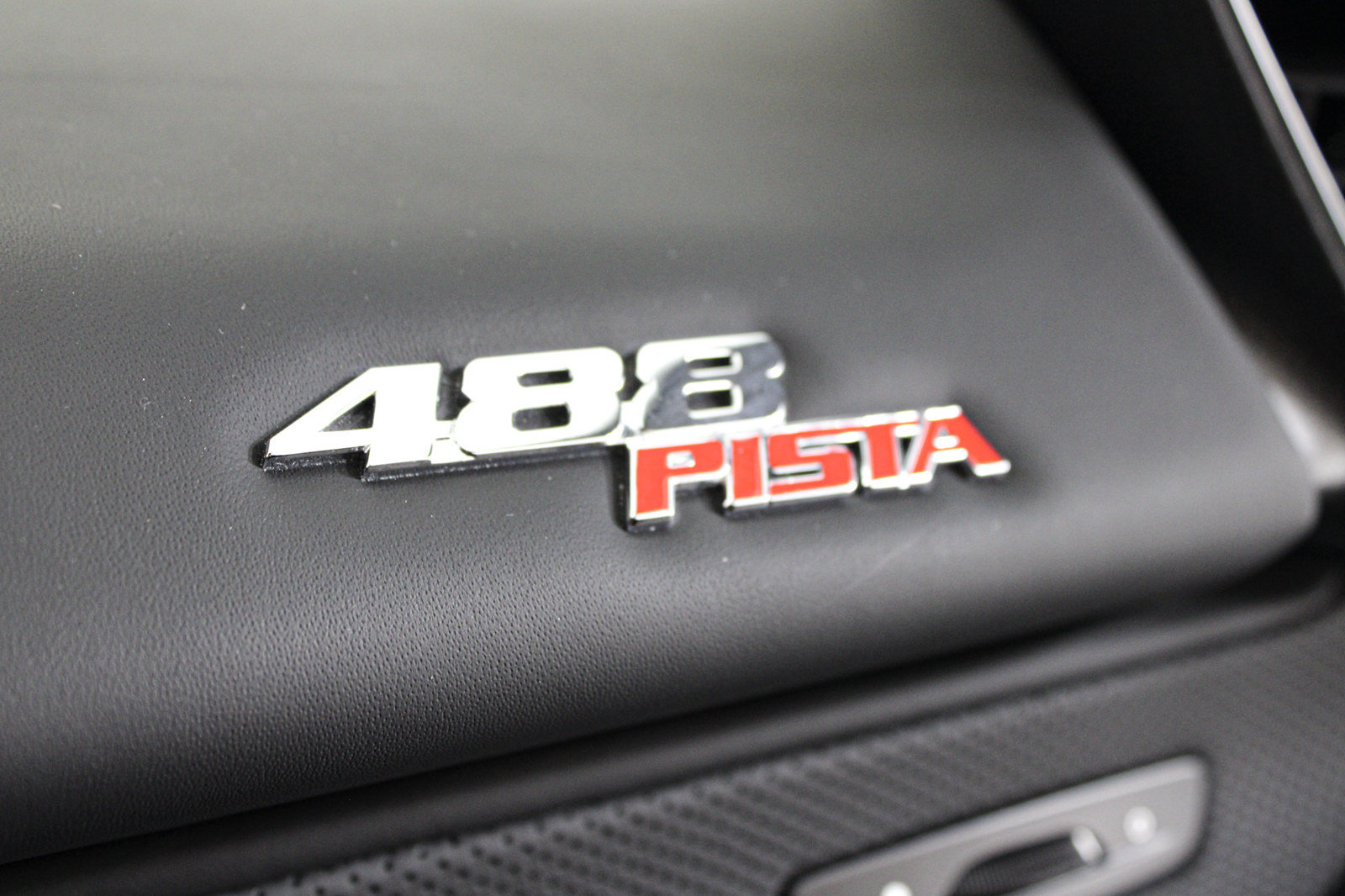 Used 2020 Ferrari 488 Pista Coupe RWD image 37