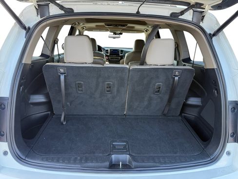 Used 2016 Honda Pilot Elite image 17
