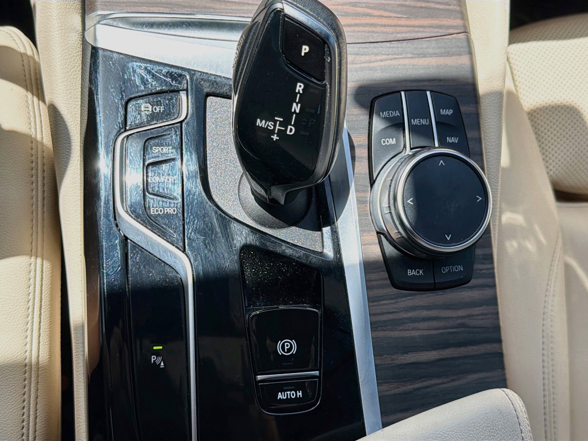 Used 2023 BMW 540i w/ Premium Package RWD image 29