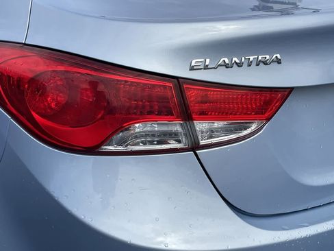 Used 2013 Hyundai Elantra GLS w/ Preferred Pkg image 33